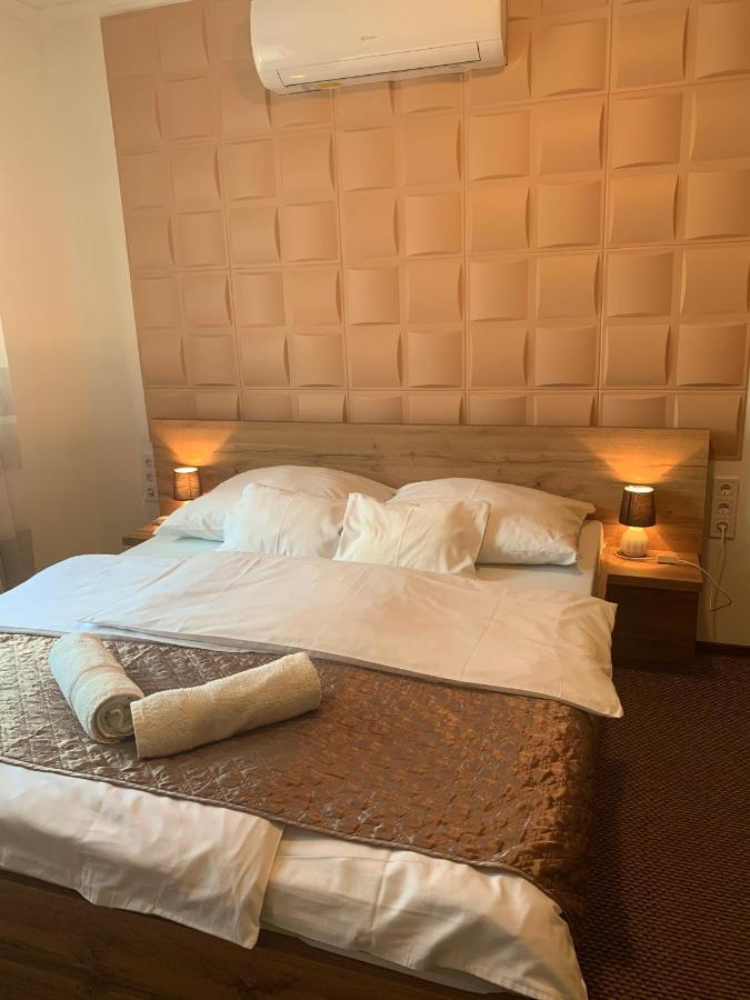 Dorottya Vendeghaz Hotel Mişcolţ Exterior foto